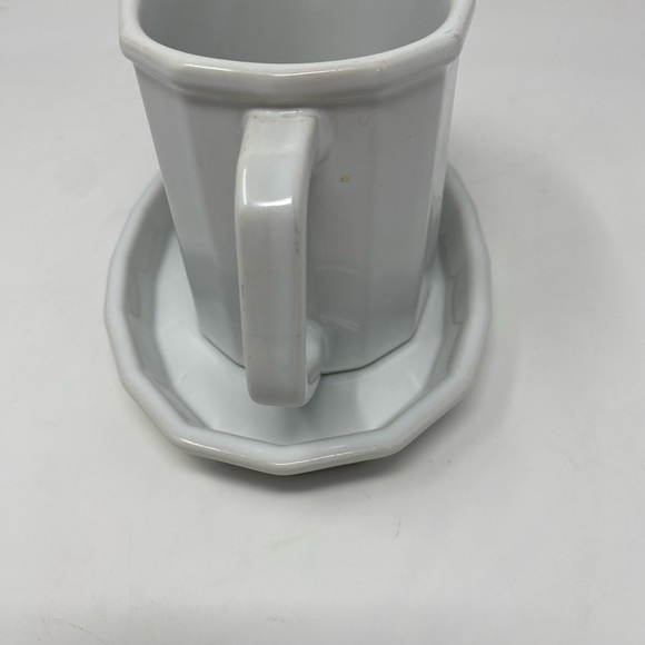 Vintage Gravy Boat & Saucer - Picture 6 of 6